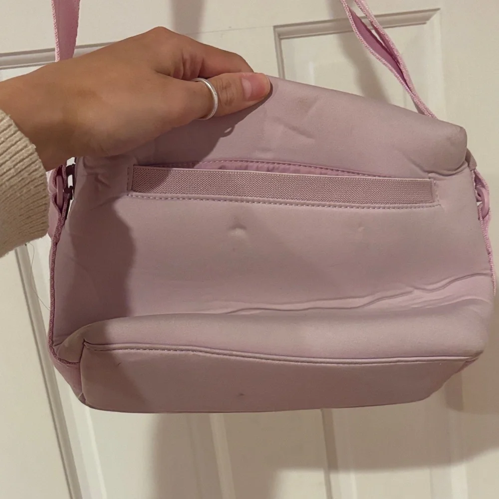 Dagne Dover Pink Crossbody Bag - Picture 5 of 9